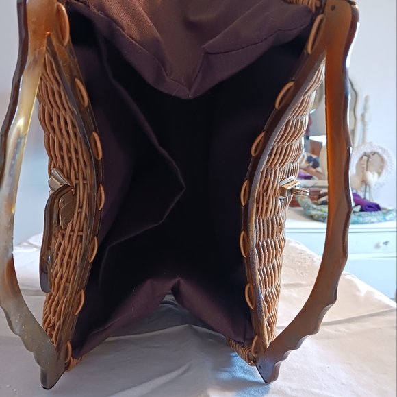 Vintage Rattan Bag with Double Lucite Handles - Picture 13 of 16